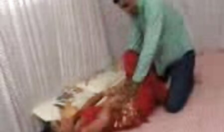 استریپتاز در جوراب ساق بلند لینک کانال سک۳۰