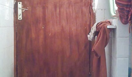 سبزه سگ ایستاده سبزه نوک دستگاه جنسی دانلود لینک کانال های سکسی را درپوش می گیرد