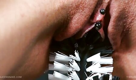 Busty Milf Dildo بنفش را در موهای خود قرار می دهد عضو کانال تلگرام سکسی و رویاه دارد که با رئیس جدید خود رابطه جنسی برقرار کند