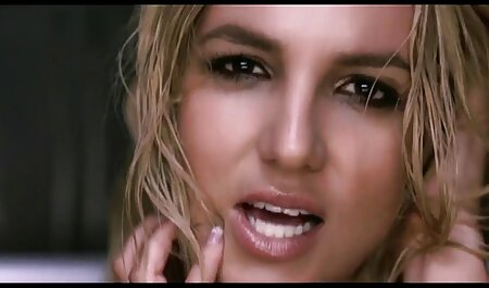 Cutie با الاغ انعطاف پذیر با موسیقی ماندا و رقص ورود به کانال تلگرام سکسی های پابرهنه به موسیقی می درخشد