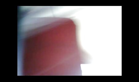 ماساژور کانال سگسی آنیلینگوس برای یک صاحب گاو کوچک با خال کوبی روی کلوچه درست می کند و در کلاه با او رابطه جنسی برقرار می کند